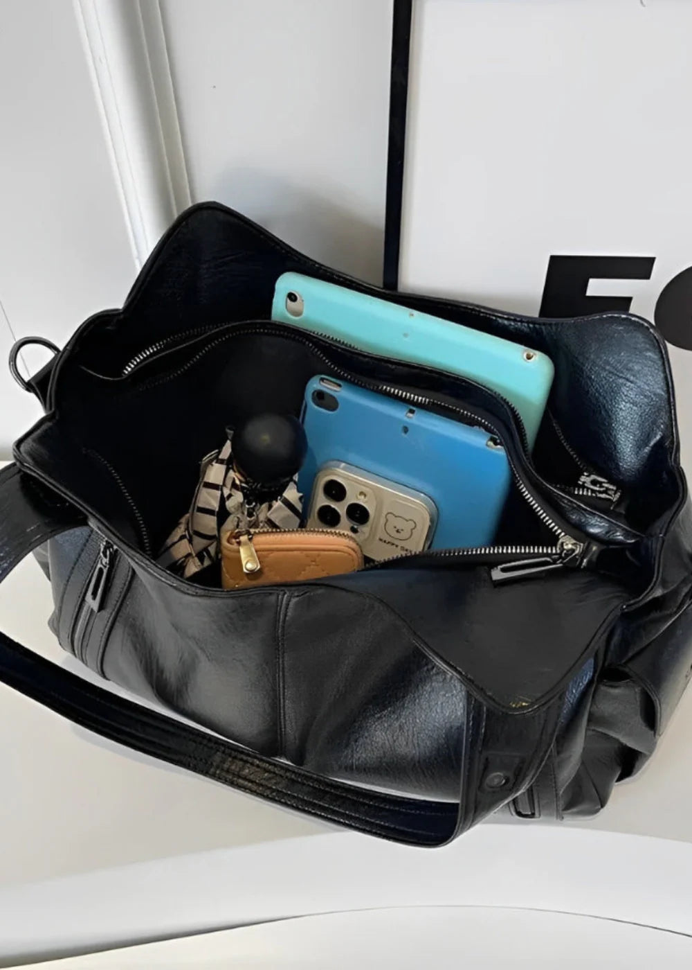 Elegant Vegetable Leather Tote Bag for Everyday Use