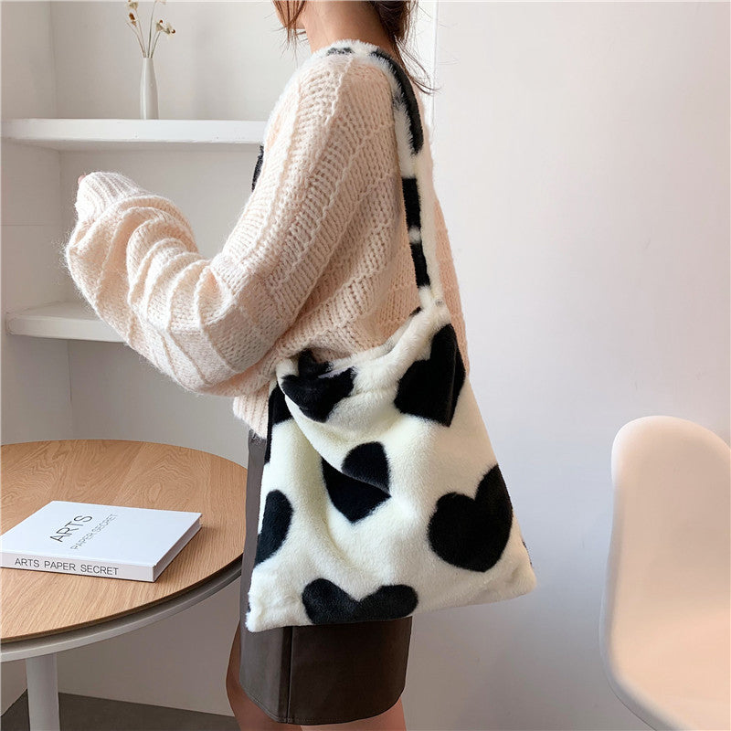 Love Heart Plush Shoulder Bag