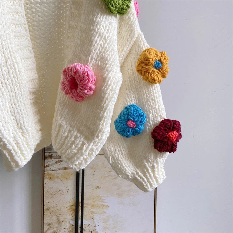 Gilet en tricot fleuri