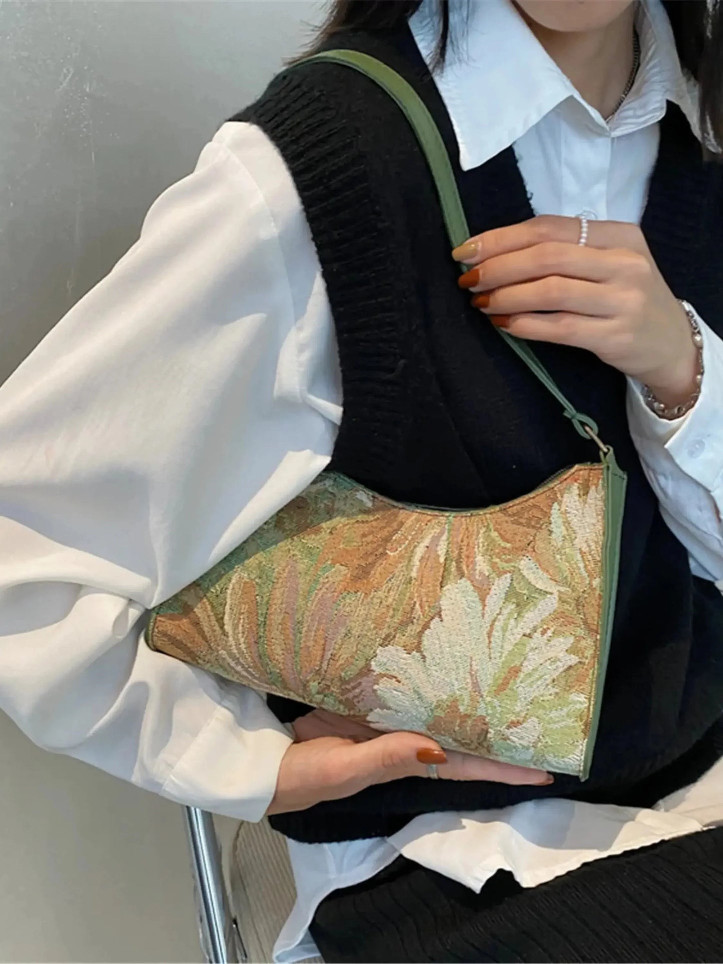 Vintage Floral Tapestry Shoulder Bag