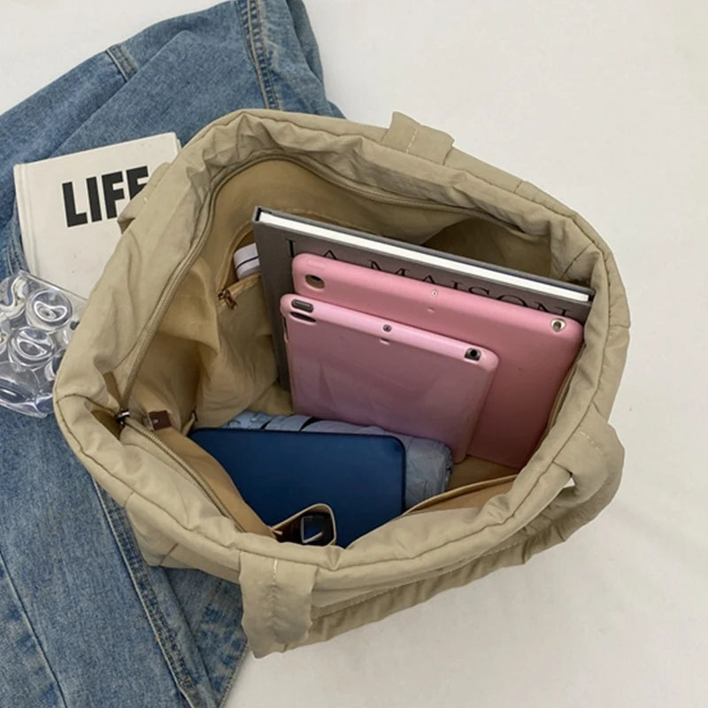 Fourre-tout doux et décontracté.