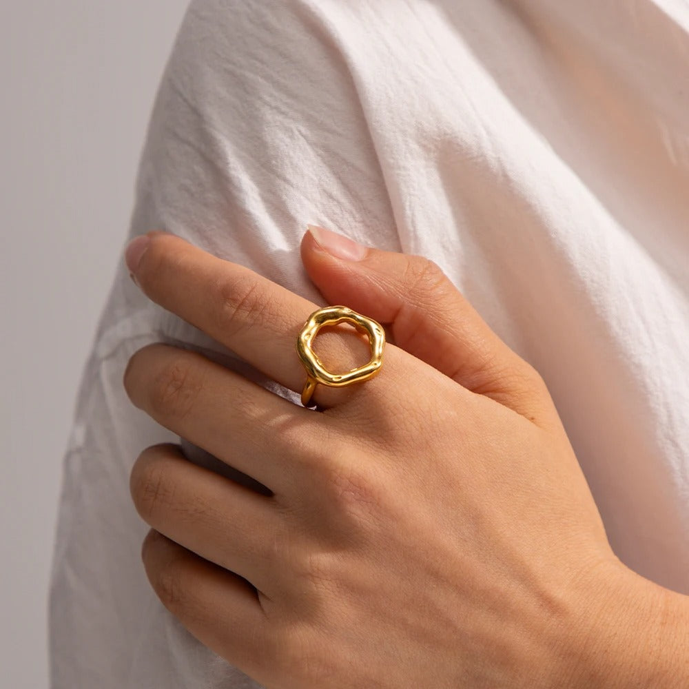Bague luxueuse en or