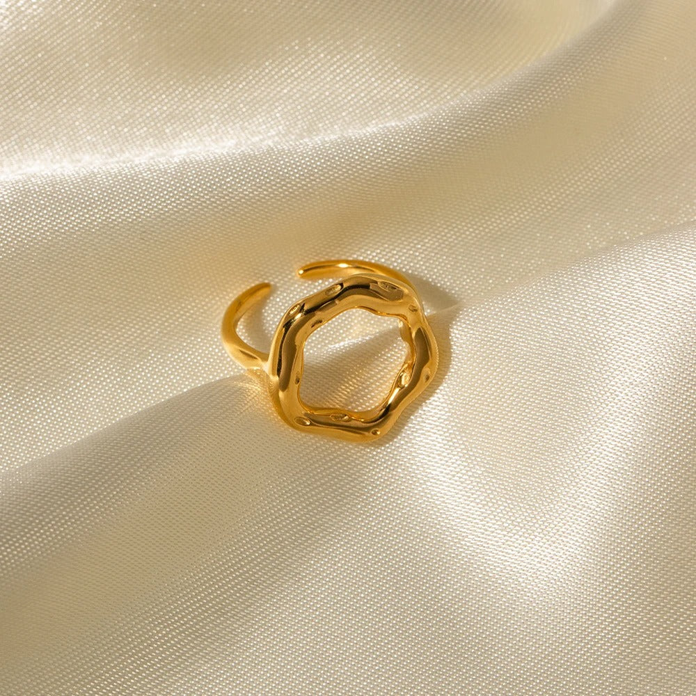 Bague luxueuse en or