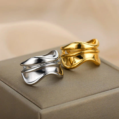 Bague vague incurvée