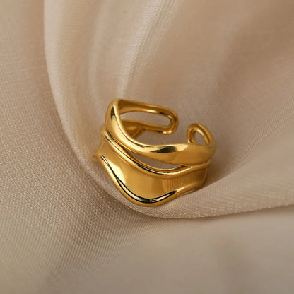 Bague vague incurvée