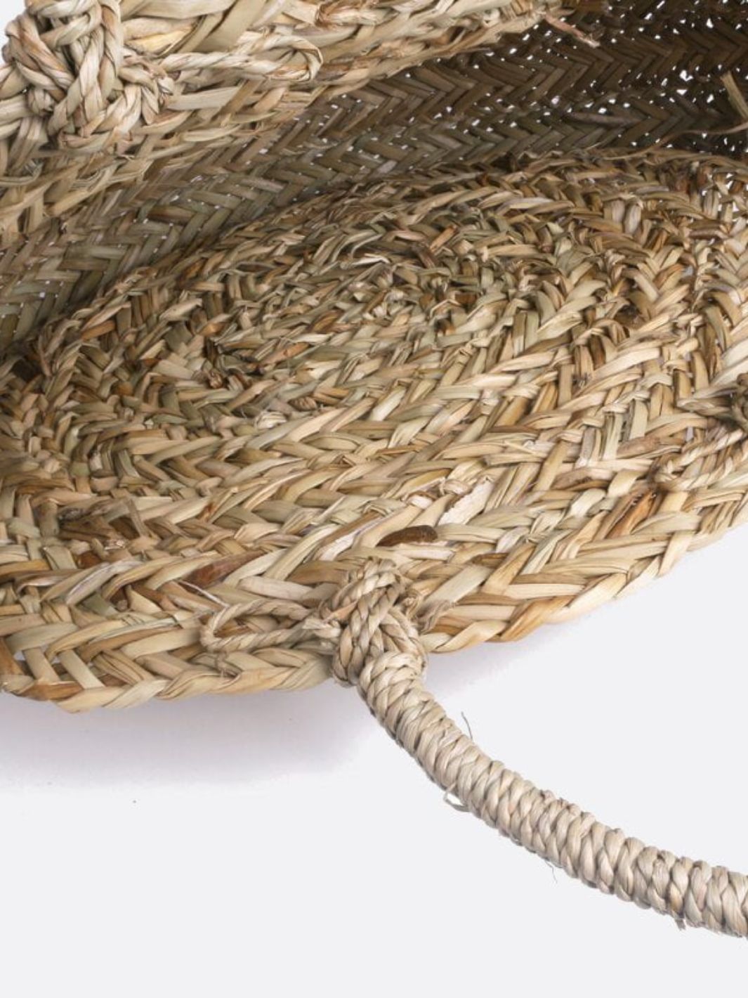 Round wicker handbag