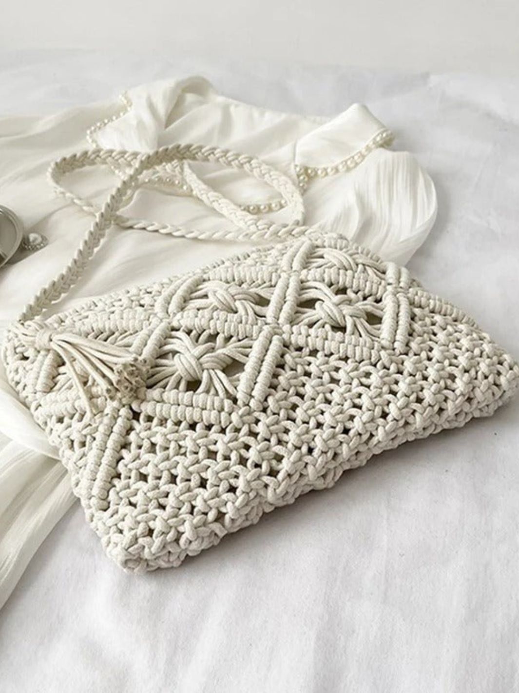 Crochet shoulder bag