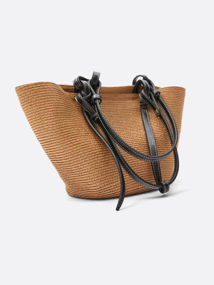 Straw bag with leather handle
