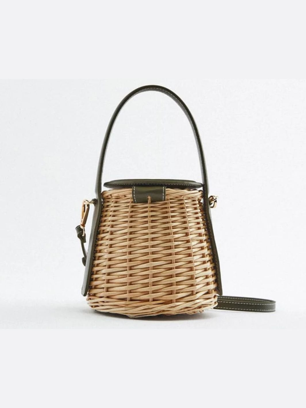 Round rattan bag